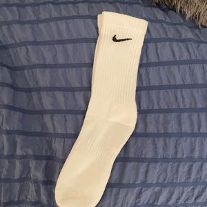 Nike crew socks white!